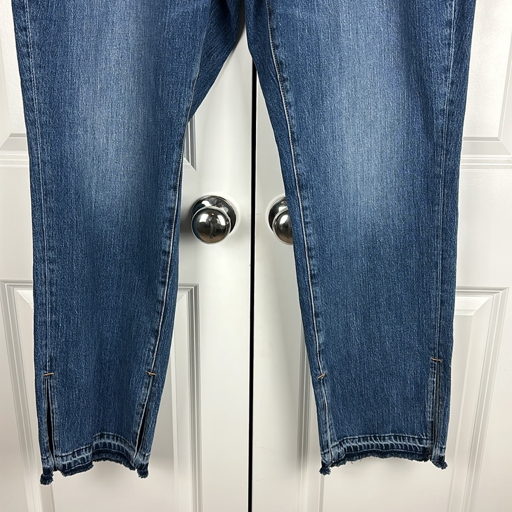 Good American Good Boy Jeans | Double Slit BLUE404 Wash - Picture 7 of 14